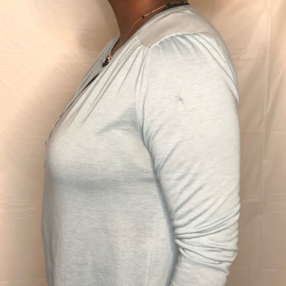 Button tee - Picture 2 of 2